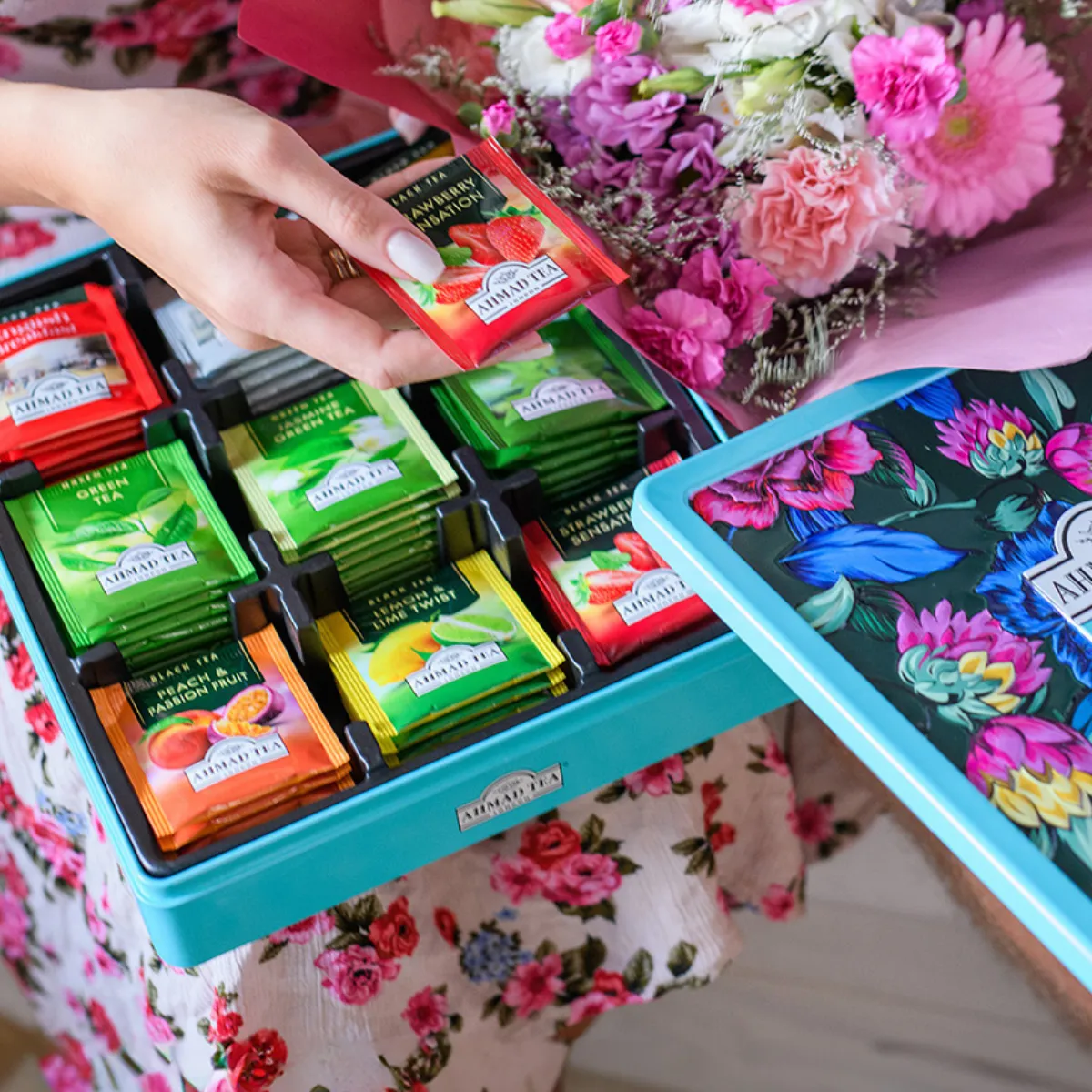 Floral Bouquet Tea Caddy (Blue)